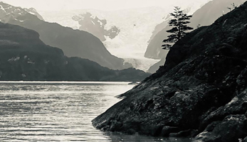 Au-bord-des-glaces-au-bord-du-monde